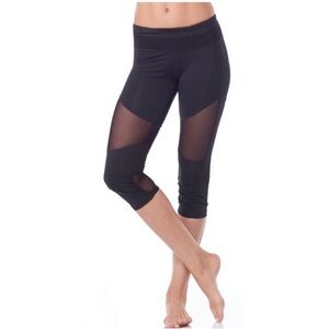 Electric Yoga Cool Up Mesh Capri Leggings Black Women’s Size: XL NEW!